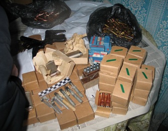 В доме Ван-Де-Сяна был обнаружен склад оружия